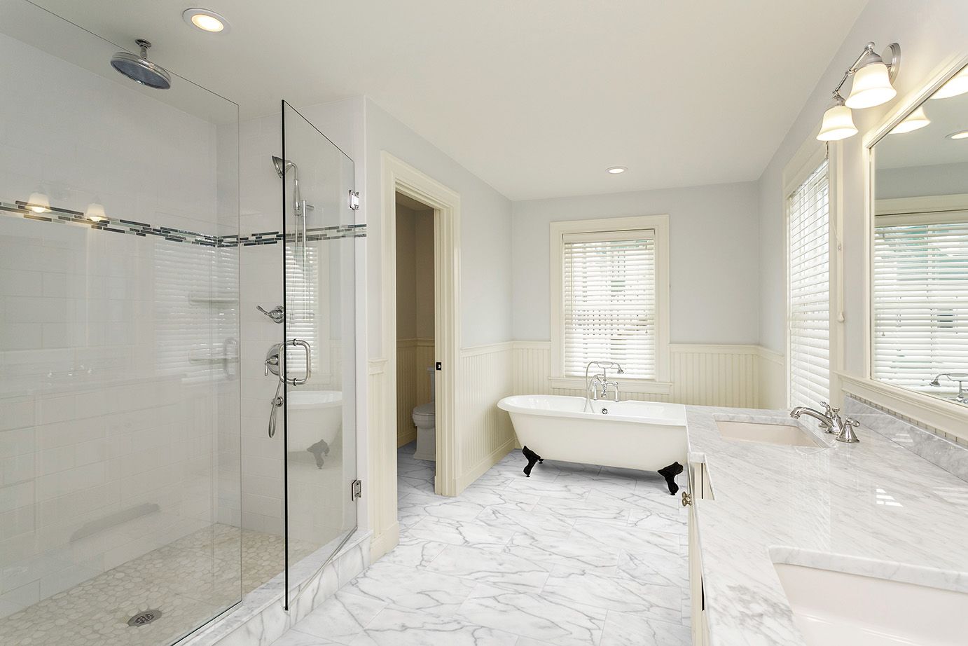 How to clean marble bathroom floor. The dos and don'ts