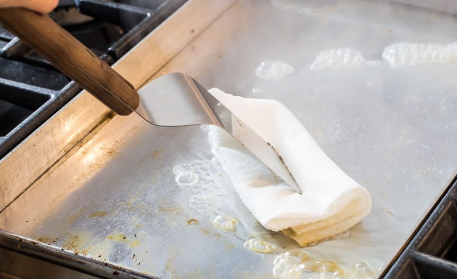 How to clean an electric griddle: a comprehensive guide